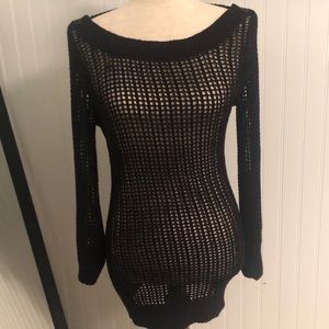 Knit long sweater w/ buttons on shoulders